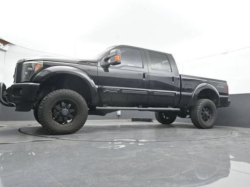 Used 2015 Ford F250 Lariat w/ Lariat Ultimate Package AWD/4WD image 38