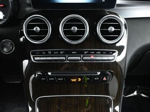 Used 2018 Mercedes-Benz GLC 43 AMG 4MATIC image 38