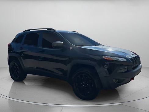 Used 2016 Jeep Cherokee Trailhawk w/ Comfort/Convenience Group image 35