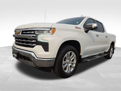 Used 2024 Chevrolet Silverado 1500 LTZ w/ Technology Package AWD/4WD image 5
