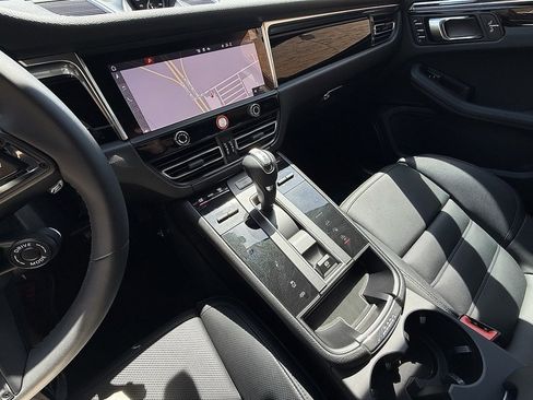 New 2025 Porsche Macan S image 16