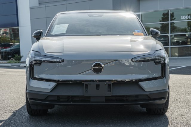 Certified 2025 Volvo EX30 Plus w/ Protection Package Premier AWD/4WD image 2