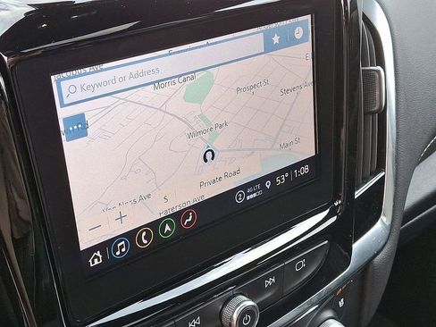 Used 2023 Chevrolet Traverse Premier image 18