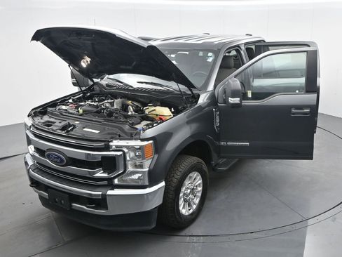 Used 2020 Ford F250 XLT image 41