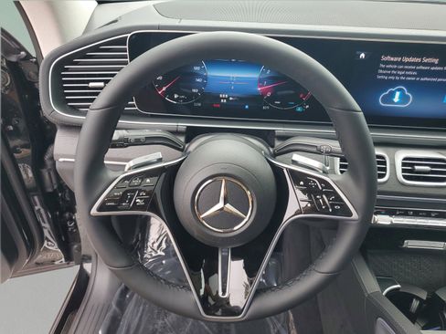 Certified 2026 Mercedes-Benz GLS 450 4MATIC image 25