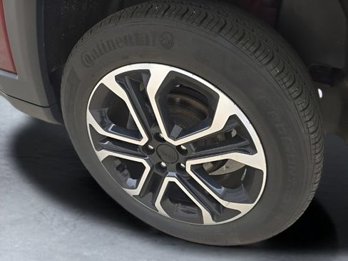 Used 2022 Jeep Compass Limited AWD/4WD image 28