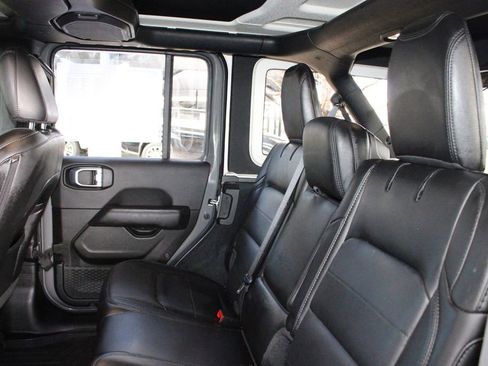 Used 2022 Jeep Wrangler Unlimited Sahara AWD/4WD image 44