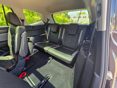 New 2026 Volkswagen Atlas Peak Edition AWD/4WD image 18