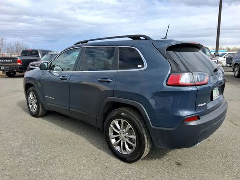 Certified 2022 Jeep Cherokee Latitude Lux w/ Mopar Interior Package AWD/4WD image 6
