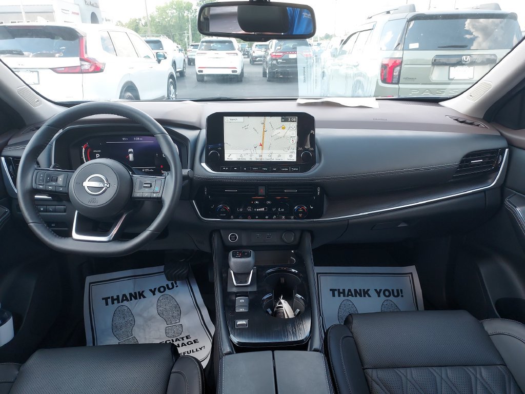 Used 2023 Nissan Rogue Platinum w/ Platinum Premium Package FWD image 15