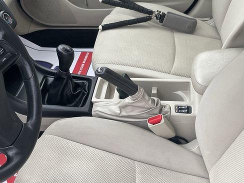 Used 2013 Subaru Impreza 2.0i Premium image 35