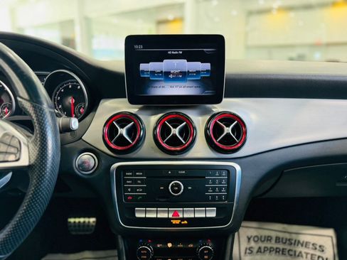 Used 2018 Mercedes-Benz CLA 250 image 24