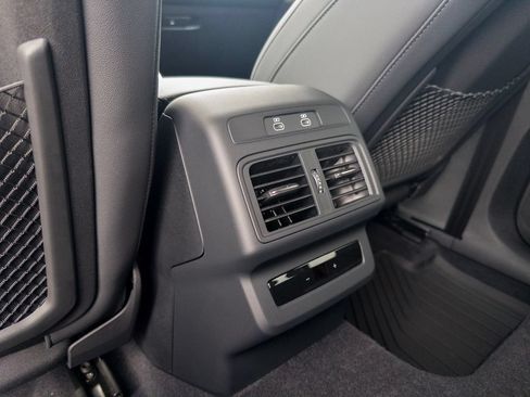 Certified 2025 Audi Q5 Premium w/ Convenience Package AWD/4WD image 20