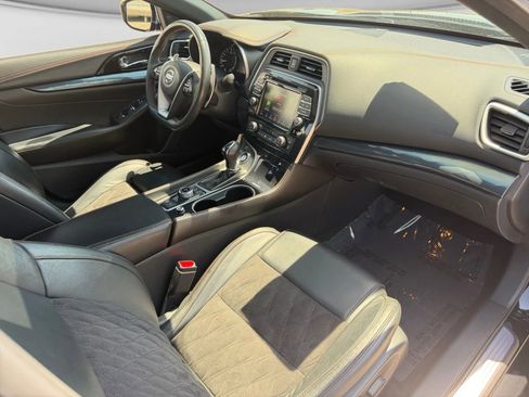 Used 2021 Nissan Maxima SR w/ Sport Mat Group FWD image 34