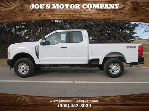 Used 2023 Ford F250 XL w/ FX4 Off-Road Package AWD/4WD image 1