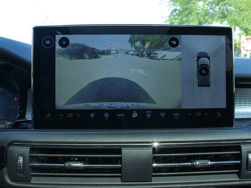 Used 2024 Lincoln Corsair AWD w/ Equipment Group 101A image 22