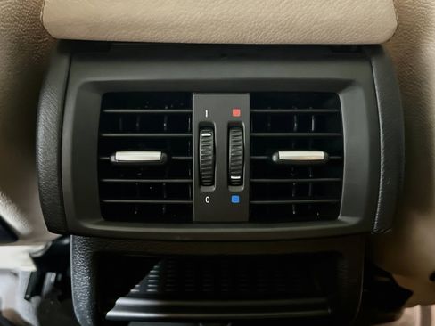 Used 2017 BMW X3 sDrive28i RWD image 19