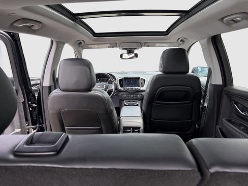 Used 2022 GMC Terrain SLT AWD/4WD image 21