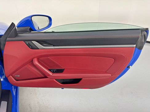 Used 2025 Porsche 911 Carrera image 45