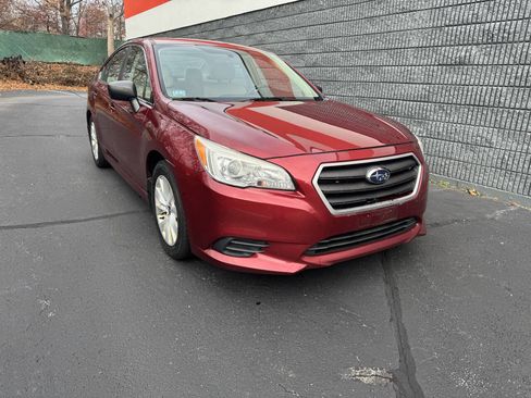 Used 2017 Subaru Legacy 2.5i w/ Alloy Wheel Package AWD/4WD image 2