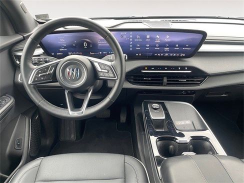 Certified 2025 Buick Enclave Preferred image 10