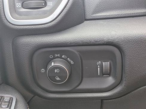 Used 2024 RAM 3500 Big Horn image 27