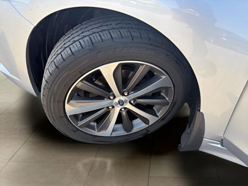 Used 2015 Subaru Legacy 2.5i Limited AWD/4WD image 11