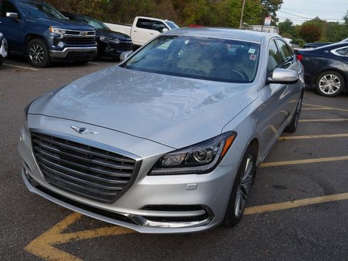 Used 2018 Genesis G80 3.8 image 4