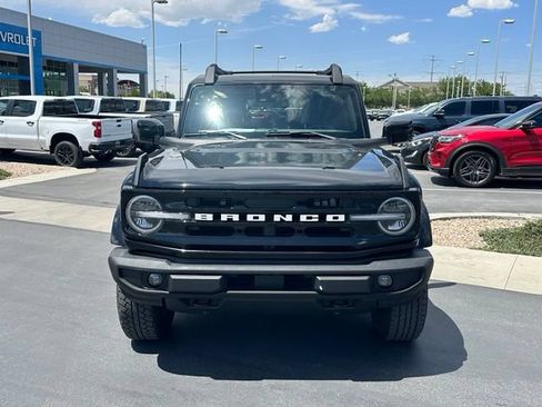 Used 2022 Ford Bronco Outer Banks AWD/4WD image 11