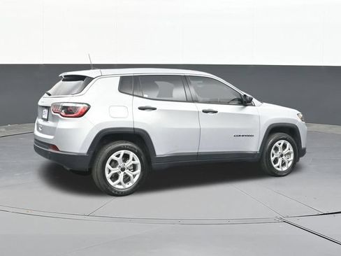 Used 2025 Jeep Compass Sport AWD/4WD image 15