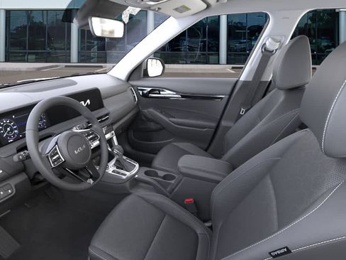 New 2026 Kia Seltos EX FWD image 17