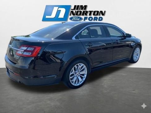 Used 2016 Ford Taurus Limited image 8