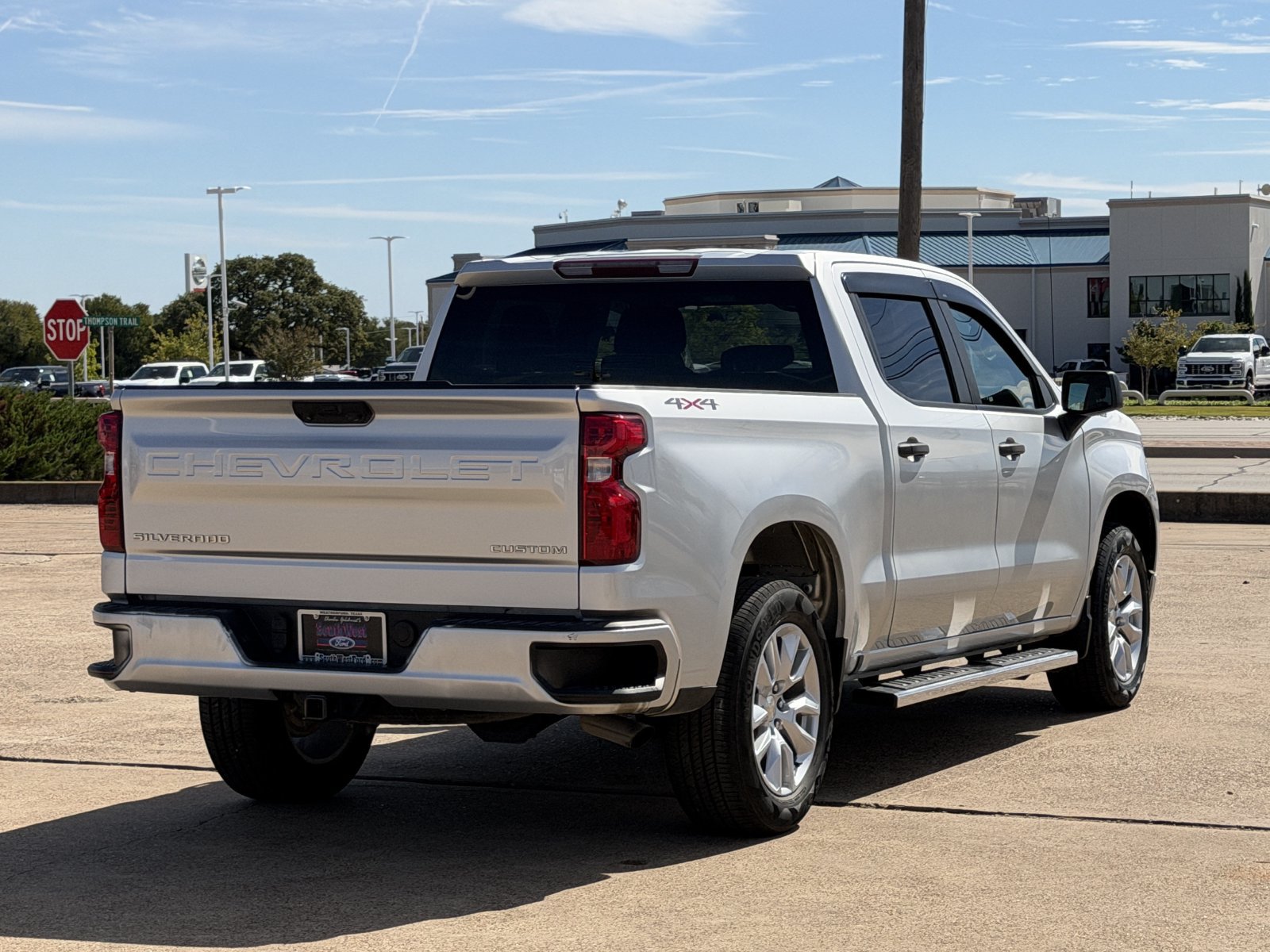 Used 2022 Chevrolet Silverado 1500 Custom AWD/4WD image 4