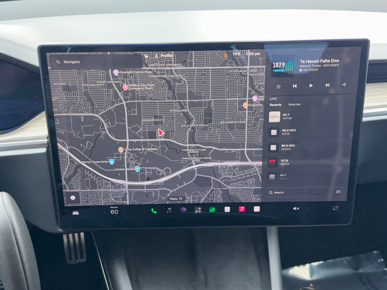 Used 2022 Tesla Model S AWD/4WD image 24