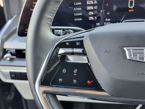 Used 2026 Cadillac Vistiq Luxury image 28