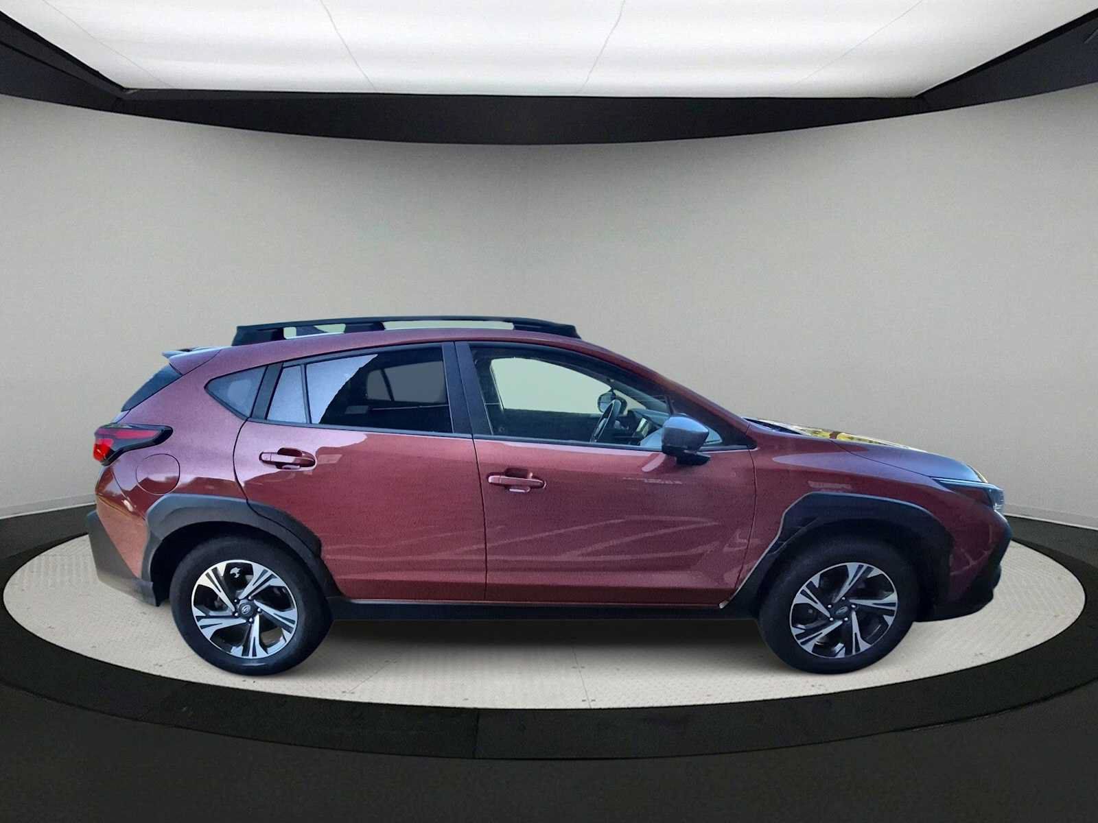 Used 2024 Subaru Crosstrek 2.0i Premium AWD/4WD image 9