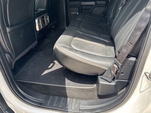 Used 2015 Ford F150 Platinum w/ Equipment Group 701A Luxury AWD/4WD image 32