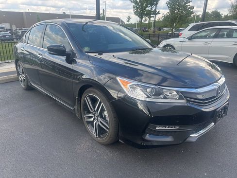 Used 2017 Honda Accord Sport Special Edition image 3