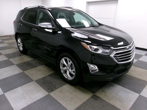 Used 2020 Chevrolet Equinox Premier w/ LPO, Floor Liner Package image 14