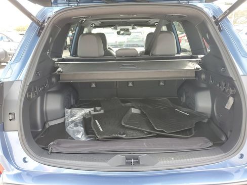 Used 2025 Subaru Forester Limited image 25