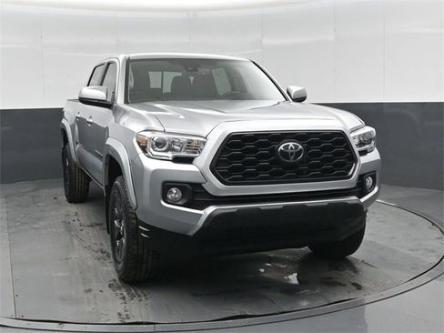 Used 2022 Toyota Tacoma SR5 image 10