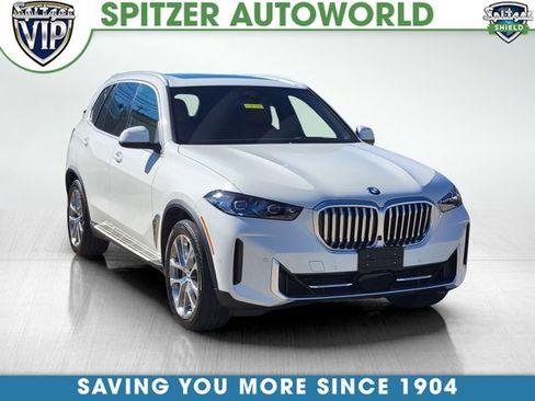 Used 2024 BMW X5 xDrive40i w/ Premium Package image 1