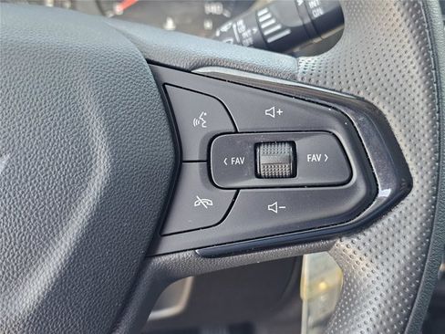 Used 2026 Chevrolet Trax LS FWD image 47