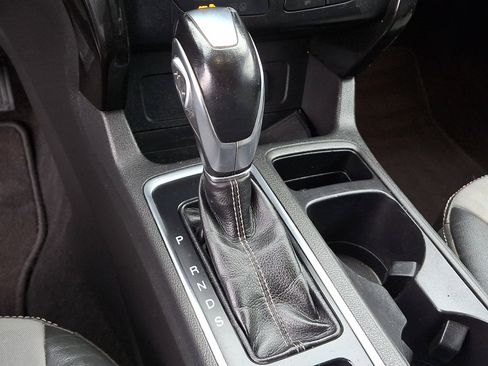 Used 2019 Ford Escape SE image 22