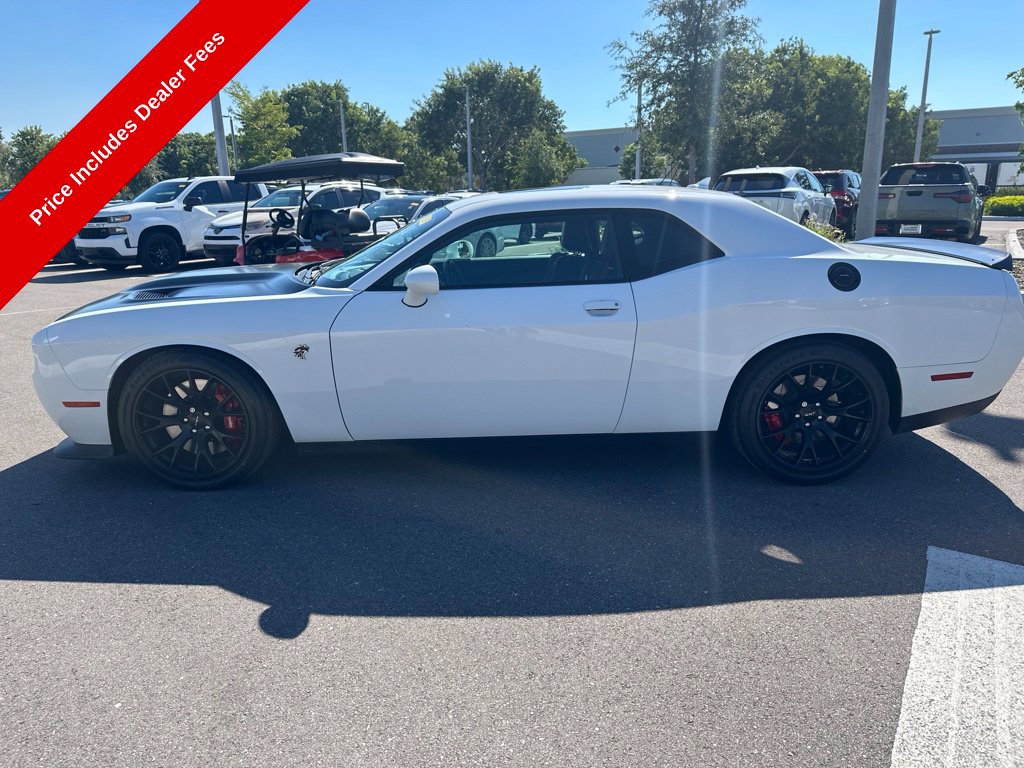 Used 2016 Dodge Challenger SRT Hellcat RWD image 3
