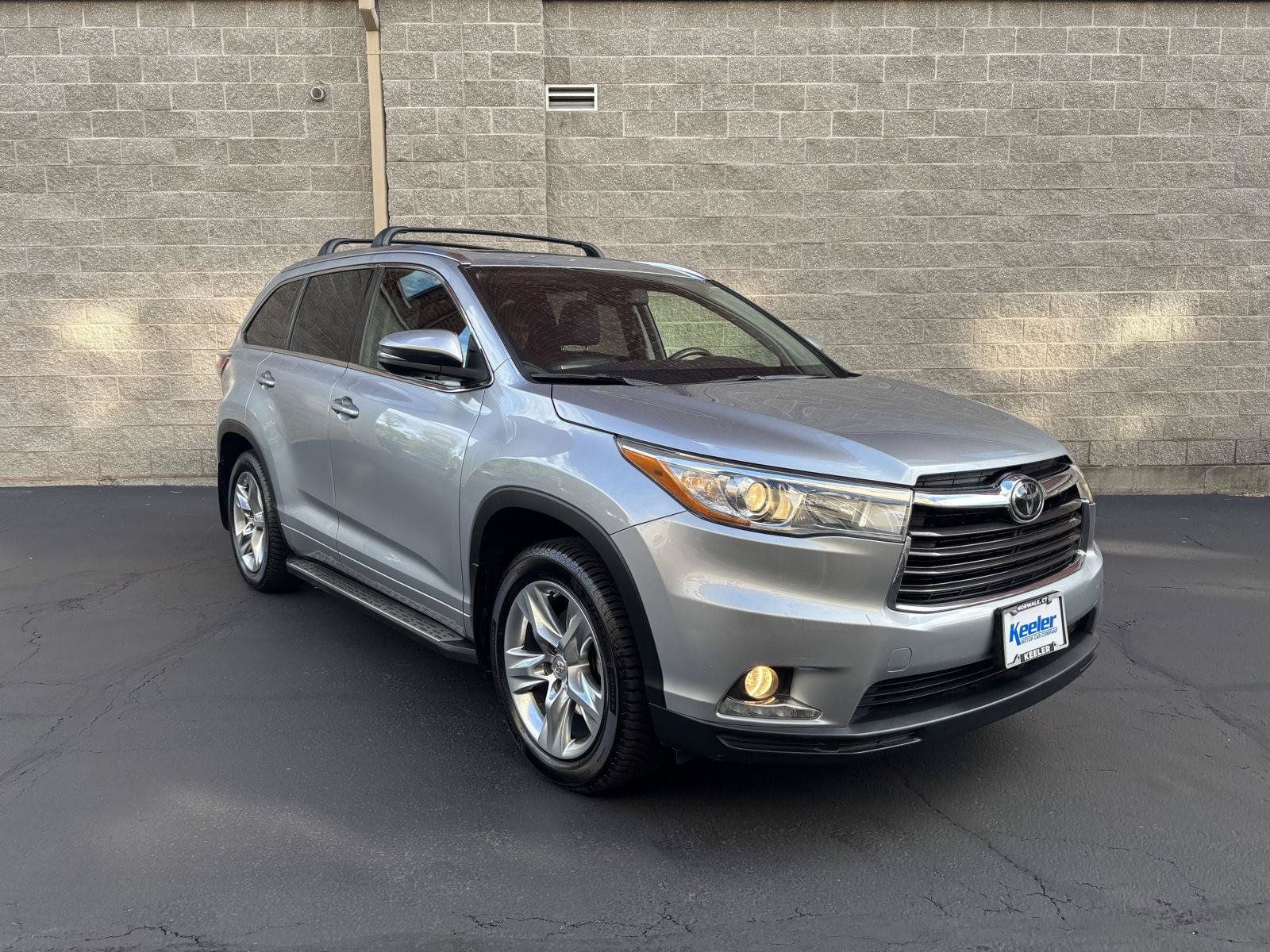 Used 2015 Toyota Highlander Limited Platinum AWD/4WD image 1