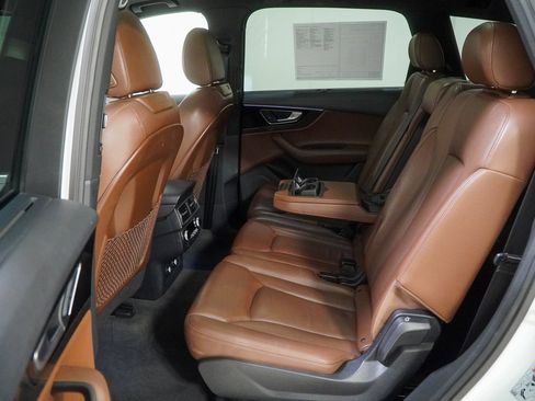 Used 2018 Audi Q7 3.0T Prestige w/ Prestige Package image 45