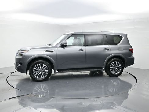 Used 2024 Nissan Armada SL w/ Captain's Chairs Package RWD image 3
