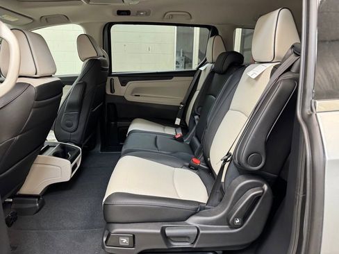 New 2026 Honda Odyssey Elite image 15