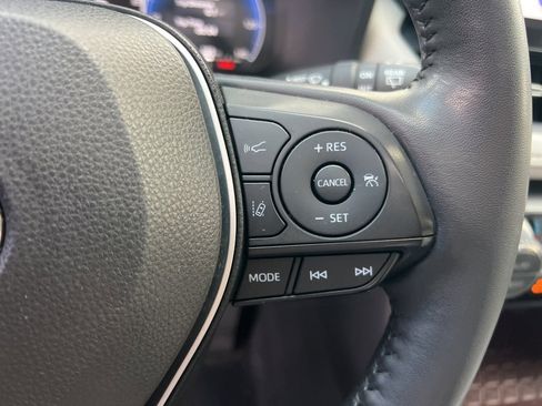 Used 2023 Toyota RAV4 Limited image 16